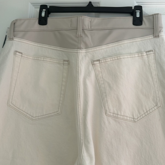 Abercrombie & Fitch Curve Love Multi Fabric Pants - Picture 4 of 4